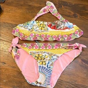 Dolce & Gabbana Pink,Yellow & Multicolor Tie-Side Bikini Bottom
Brand New w/Tags